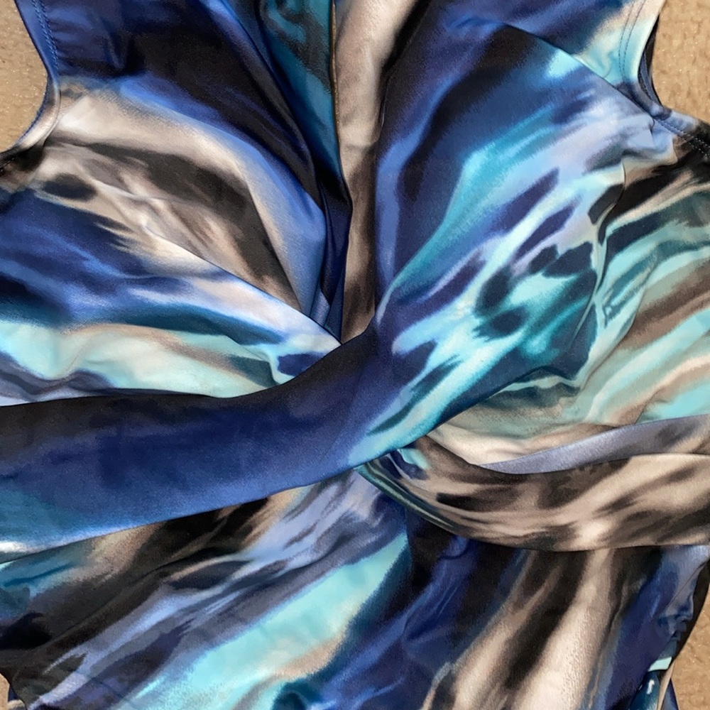 NEW Dreamsuit bathing suit - Picture 4 of 11